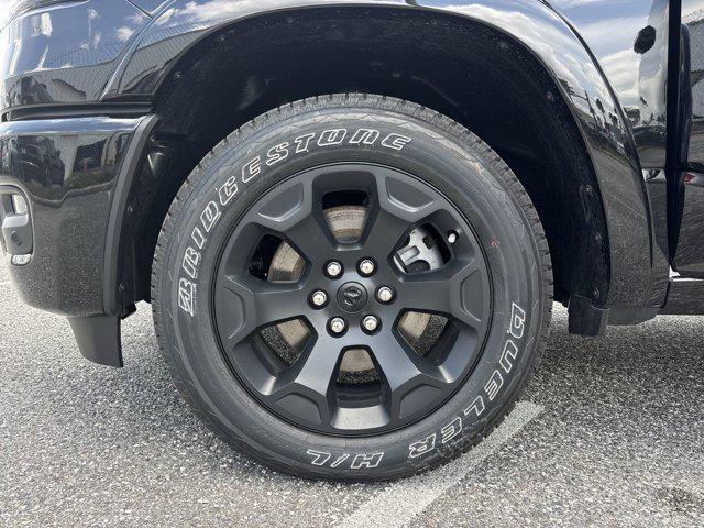 Photo of 2025 Diamond Black Crystal Pearlcoat RAM 1500