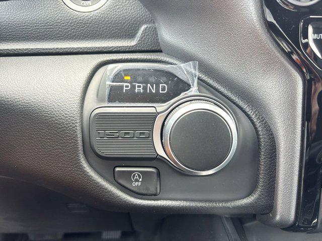 Photo of 2025 Diamond Black Crystal Pearlcoat RAM 1500