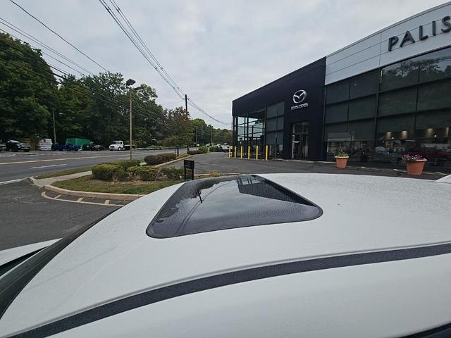 Photo of 2023 Rhodium White Metallic Mazda CX-5