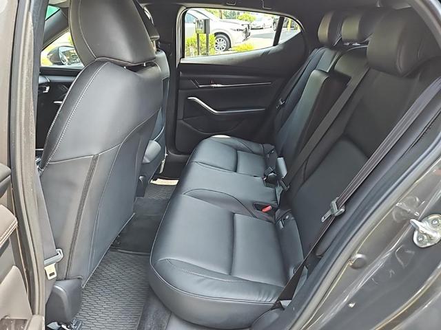 Photo of 2022 Machine Gray Metallic Mazda Mazda3
