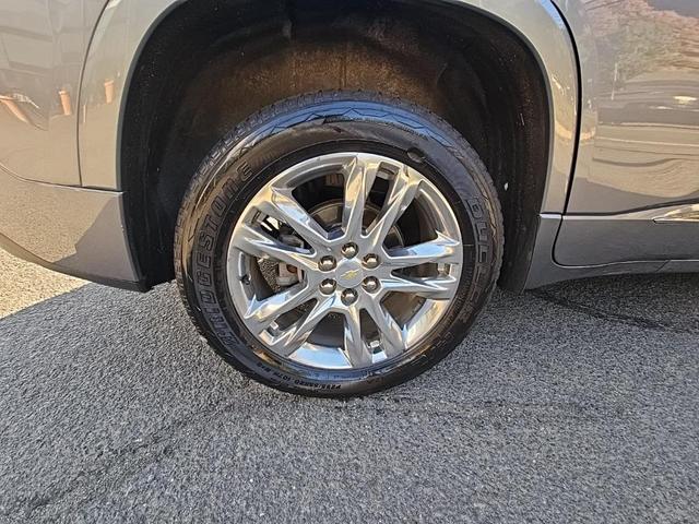 Photo of 2019 Satin Steel Metallic Chevrolet Traverse