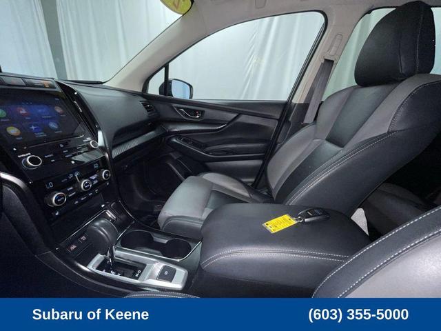 Photo of 2022 Magnetite Gray Metallic Subaru Ascent