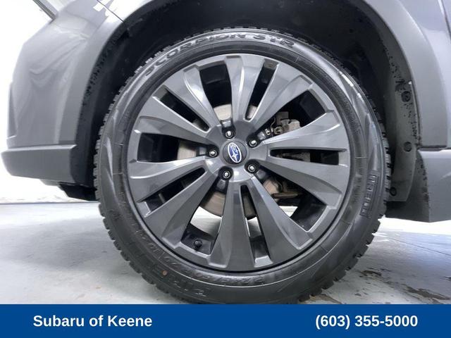 Photo of 2022 Magnetite Gray Metallic Subaru Ascent