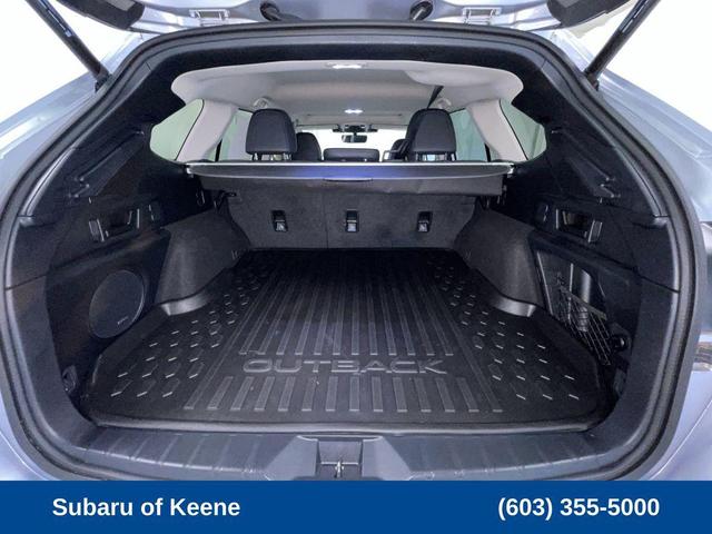 Photo of 2023 Ice Silver Metallic Subaru Outback