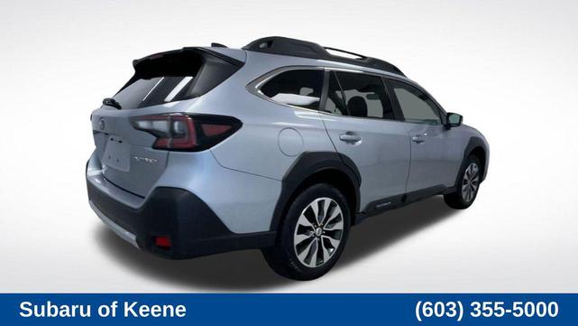 Photo of 2023 Ice Silver Metallic Subaru Outback
