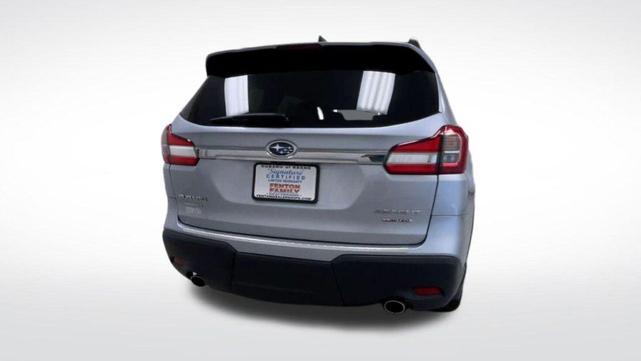 Photo of 2022 Ice Silver Metallic Subaru Ascent