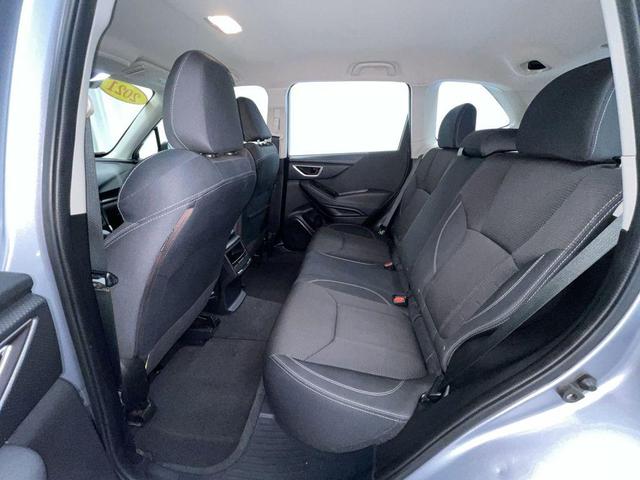 Photo of 2021 Ice Silver Metallic Subaru Forester