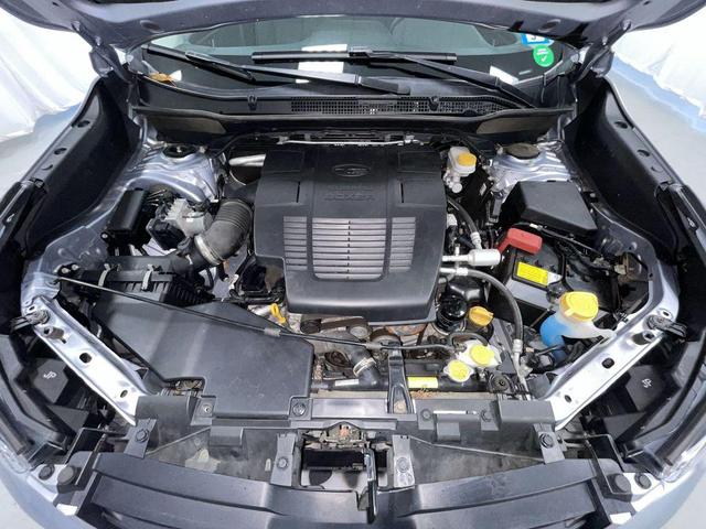 Photo of 2021 Ice Silver Metallic Subaru Forester
