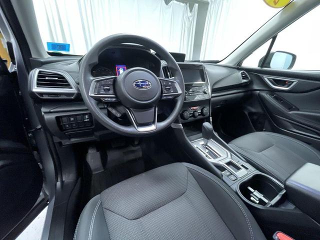 Photo of 2021 Ice Silver Metallic Subaru Forester