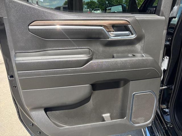 Photo of 2024 Black Chevrolet Silverado 1500