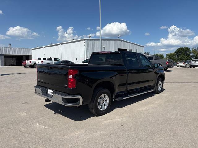 Photo of 2024 Black Chevrolet Silverado 1500