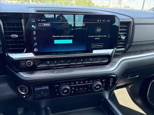 Photo of 2024 Summit White Chevrolet Silverado 2500