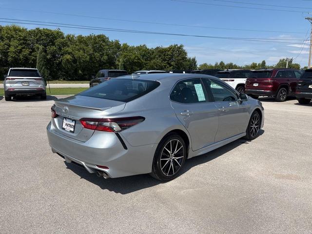 Photo of 2023 Silver Toyota Camry
