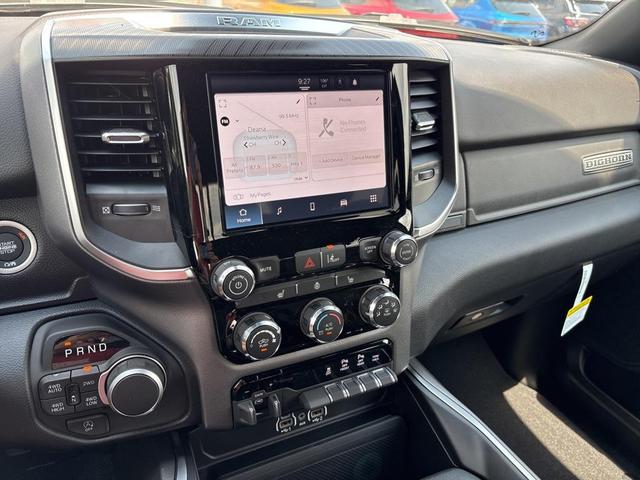 Photo of 2025 Diamond Black Crystal Pearlcoat RAM 1500