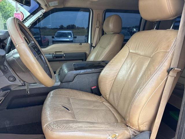 Photo of 2014 White Ford F-250