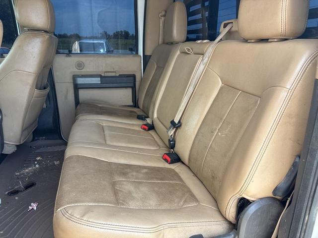 Photo of 2014 White Ford F-250