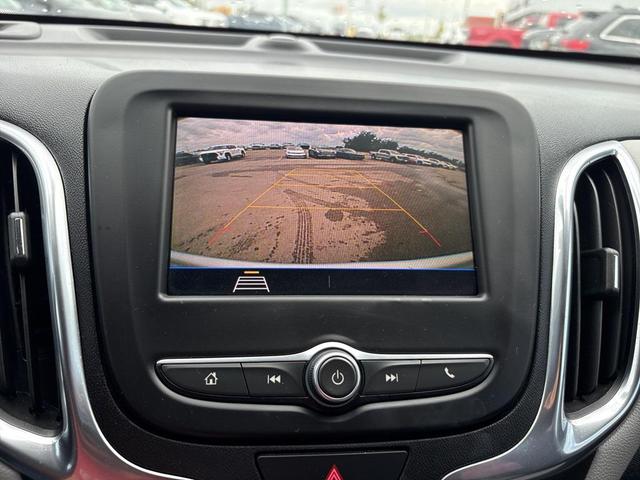 Photo of 2021 Silver Ice Metallic Chevrolet Equinox