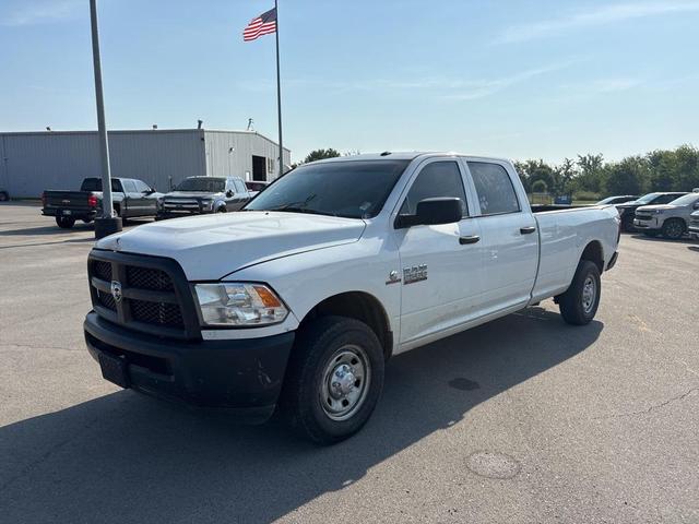 Photo of 2018 Bright White Clearcoat RAM 2500