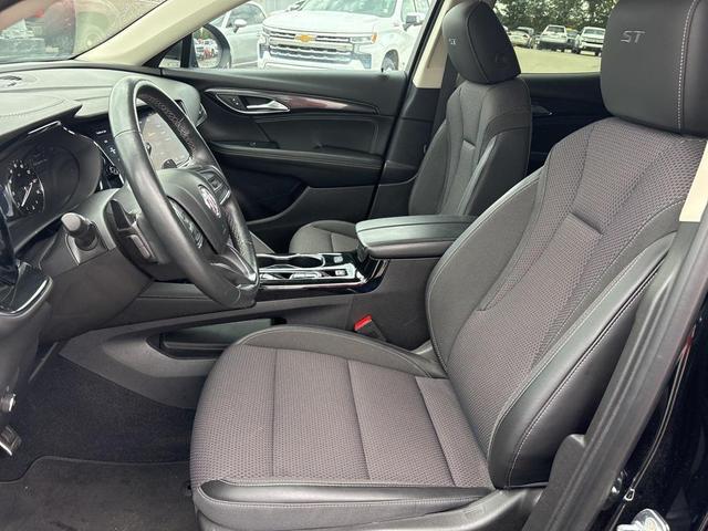 Photo of 2023 Ebony Twilight Metallic Buick Envision