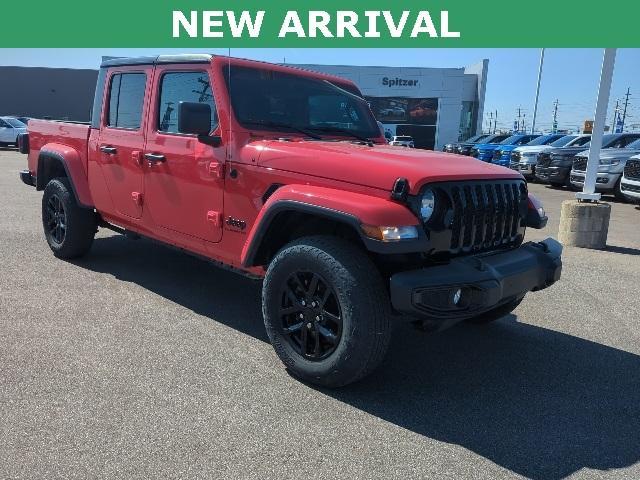 Photo of 2022 Firecracker Red Clearcoat Jeep Gladiator