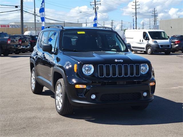 Photo of 2022 Black Clearcoat Jeep Renegade
