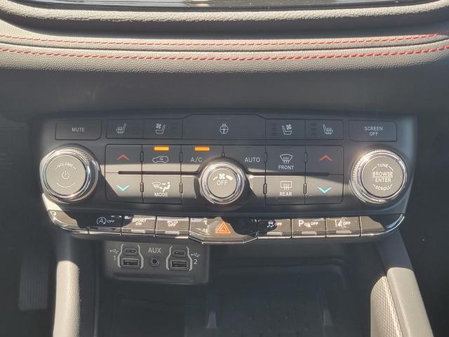 Photo of 2025 Destroyer Gray Clearcoat Dodge Durango