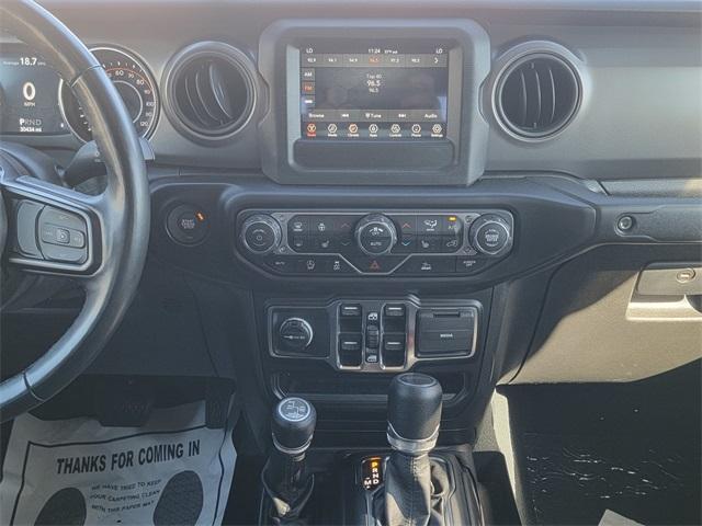 Photo of 2022 Snazzberry Pearlcoat Jeep Gladiator