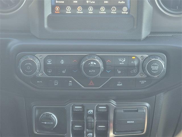 Photo of 2022 Snazzberry Pearlcoat Jeep Gladiator