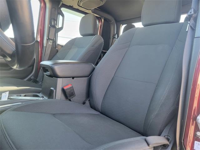 Photo of 2022 Snazzberry Pearlcoat Jeep Gladiator
