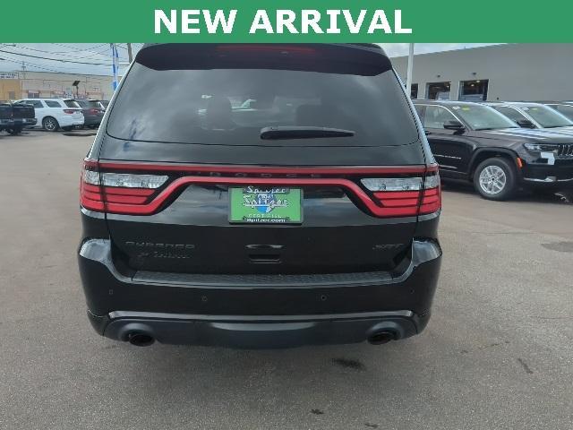 Photo of 2022 DB Black Crystal Clearcoat Dodge Durango