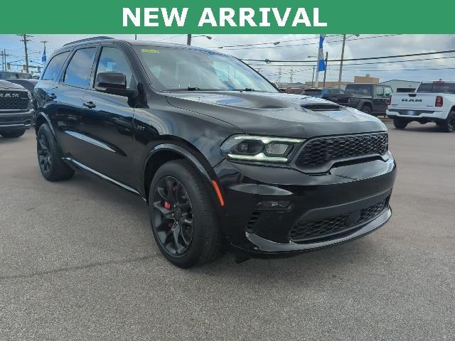 Photo of 2022 DB Black Crystal Clearcoat Dodge Durango