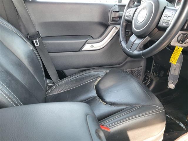 Photo of 2016 Black Clearcoat Jeep Wrangler Unlimited