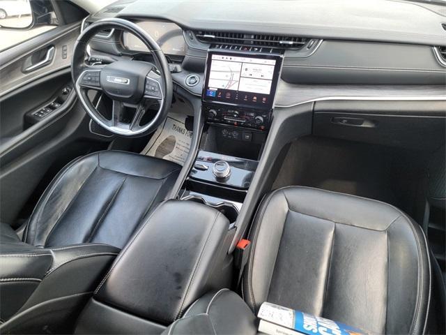 Photo of 2021 Diamond Black Jeep Grand Cherokee L