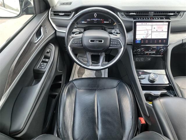 Photo of 2021 Diamond Black Jeep Grand Cherokee L