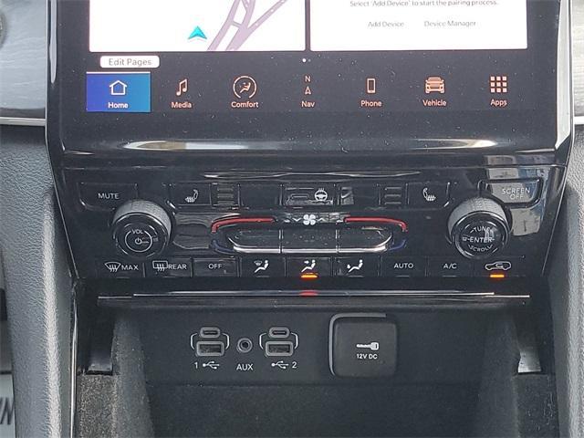Photo of 2021 Diamond Black Jeep Grand Cherokee L