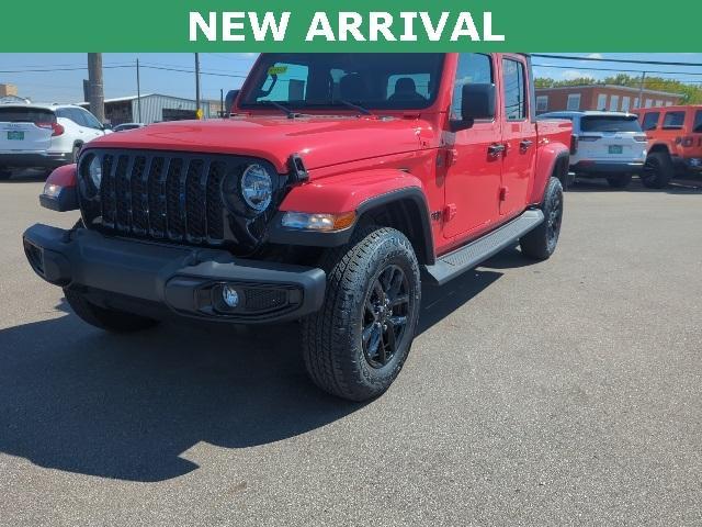 Photo of 2022 Firecracker Red Clearcoat Jeep Gladiator
