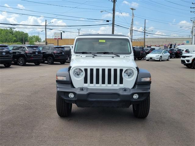 Photo of 2021 Bright White Clearcoat Jeep Wrangler Unlimited