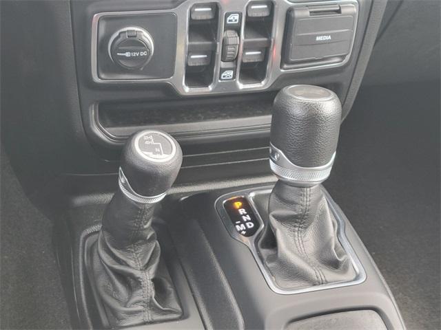 Photo of 2021 Bright White Clearcoat Jeep Wrangler Unlimited