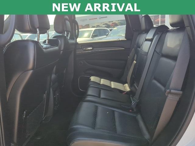 Photo of 2020 Bright White Clearcoat Jeep Grand Cherokee