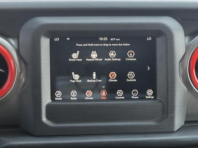 Photo of 2020 Black Clearcoat Jeep Wrangler Unlimited