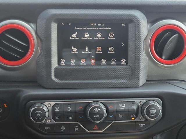 Photo of 2020 Black Clearcoat Jeep Wrangler Unlimited