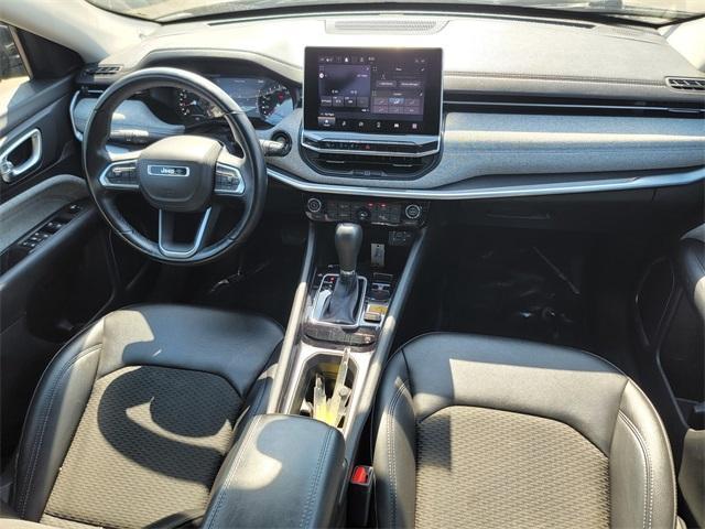 Photo of 2022 Diamond Black Jeep Compass