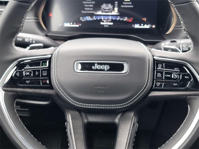 Photo of 2025 Diamond Black Jeep Grand Cherokee