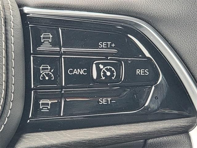 Photo of 2025 Diamond Black Jeep Grand Cherokee