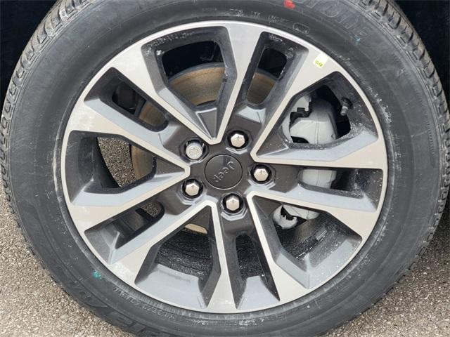 Photo of 2025 Diamond Black Jeep Grand Cherokee