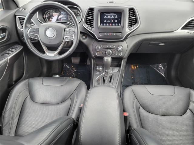 Photo of 2021 Bright White Clearcoat Jeep Cherokee