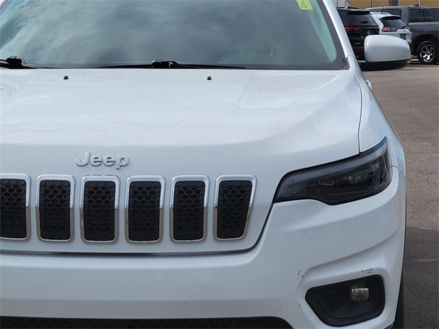 Photo of 2021 Bright White Clearcoat Jeep Cherokee