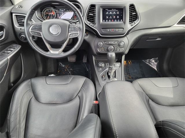 Photo of 2021 Bright White Clearcoat Jeep Cherokee