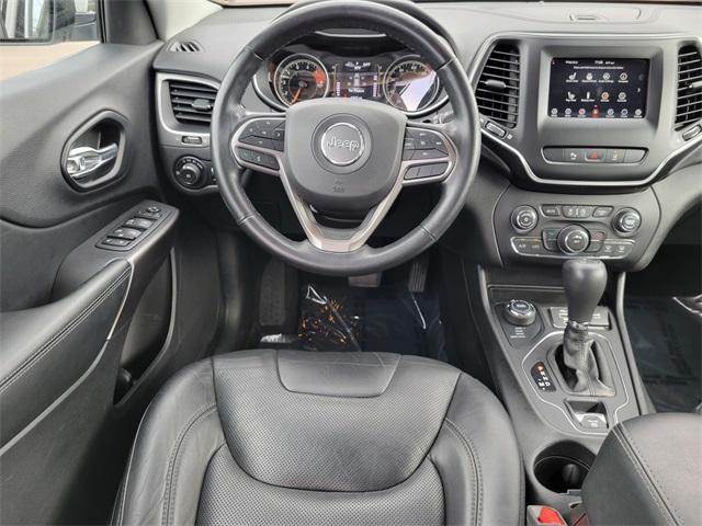 Photo of 2021 Bright White Clearcoat Jeep Cherokee