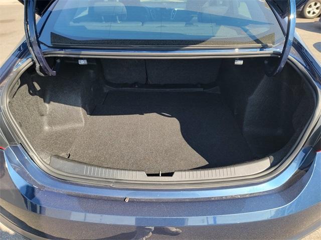 Photo of 2022 Northsky Blue Metallic Chevrolet Malibu